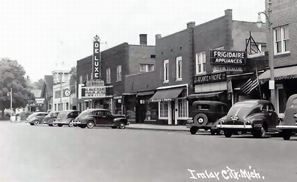 Deluxe Theatre - The Deluxe (newer photo)
